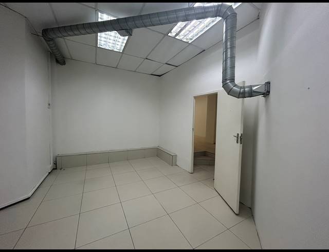 164M² RETAIL TO LET IN CLAREMONT